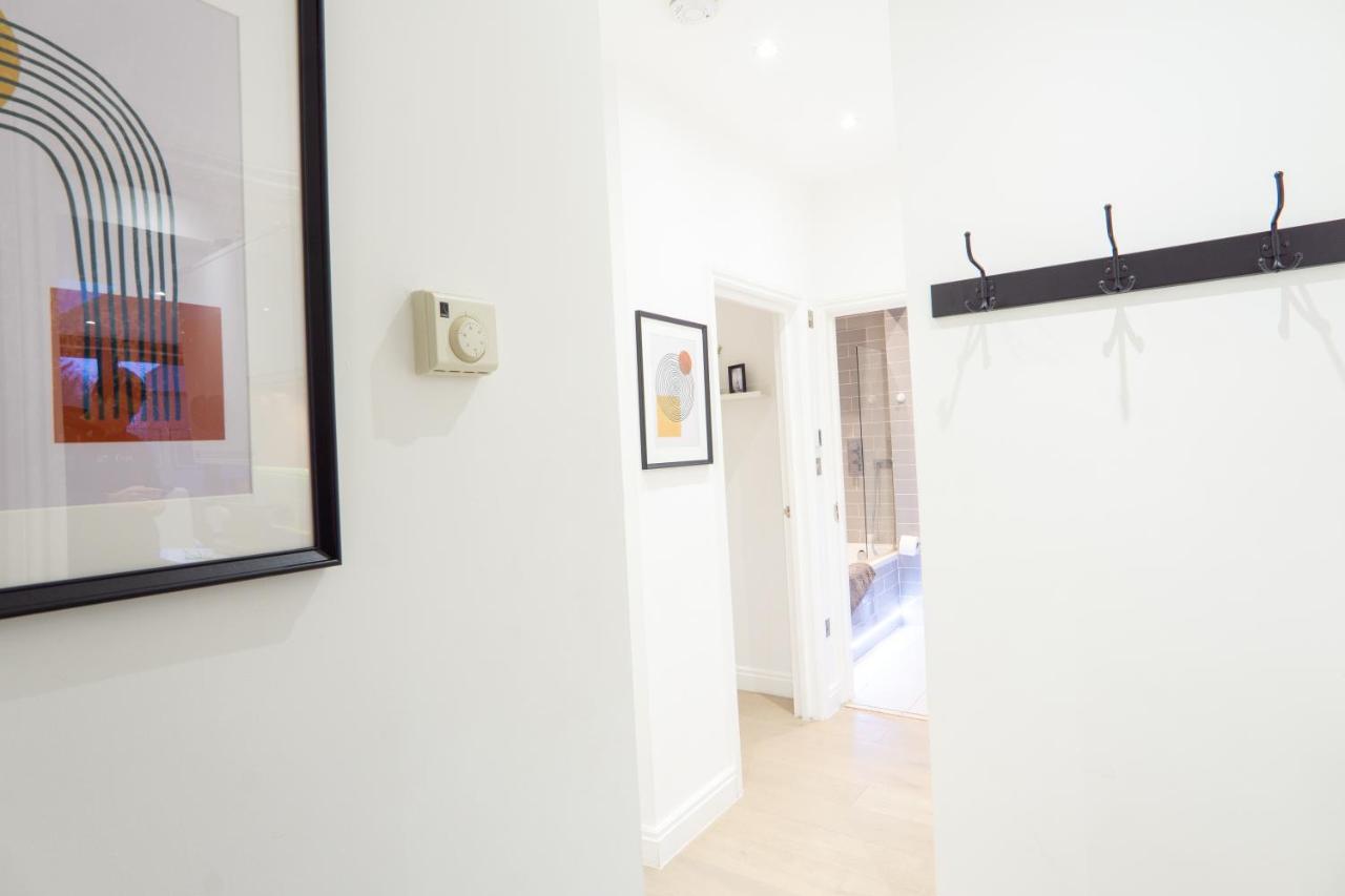 A Beautiful One Bedroom Flat With Garden & Parking Mill Hill Ngoại thất bức ảnh